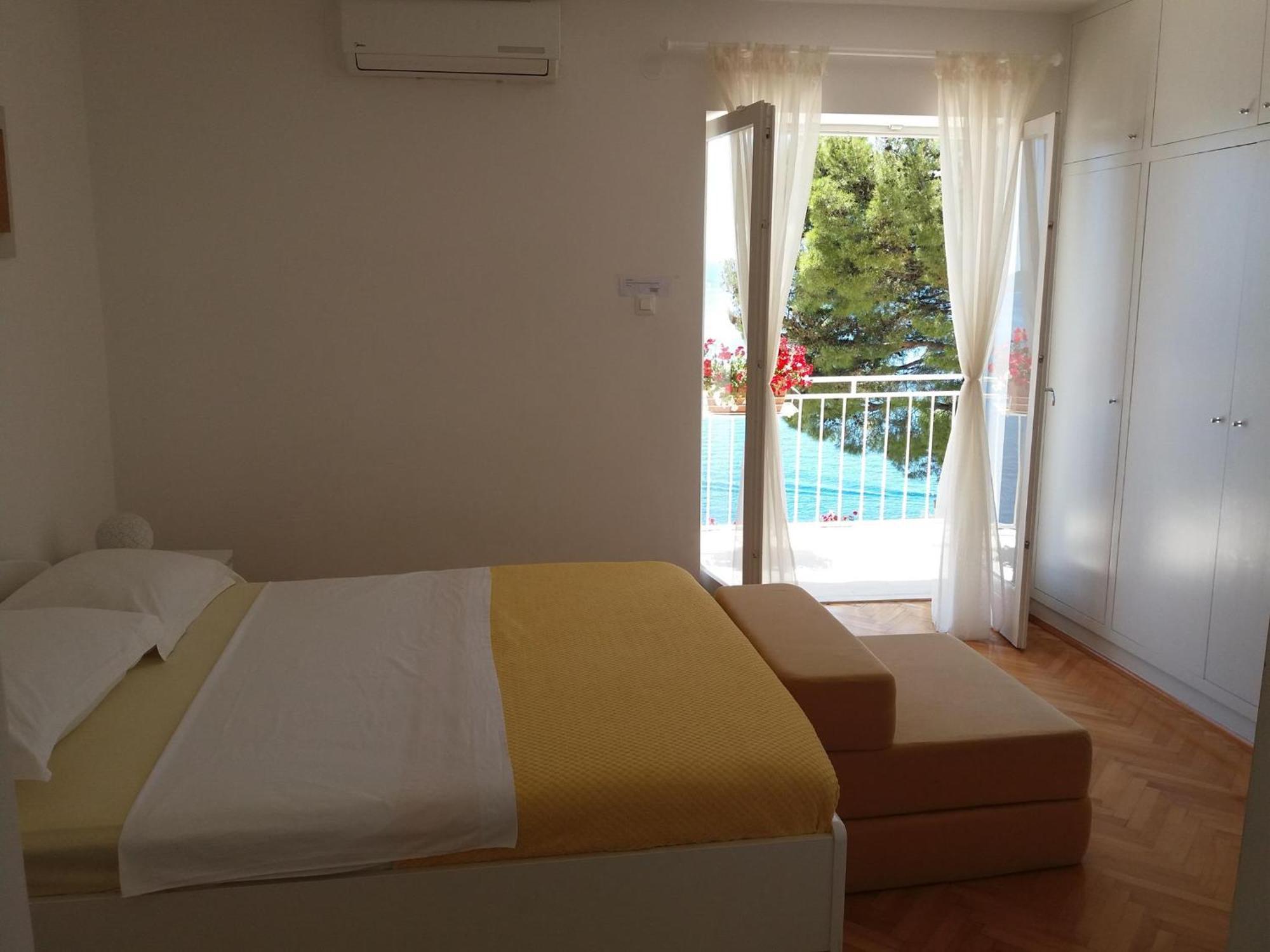 Apartments Jakovic Brela Habitación foto